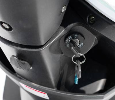 Скутер Regulmoto EAGLE 50 колёса R12. Фото N10