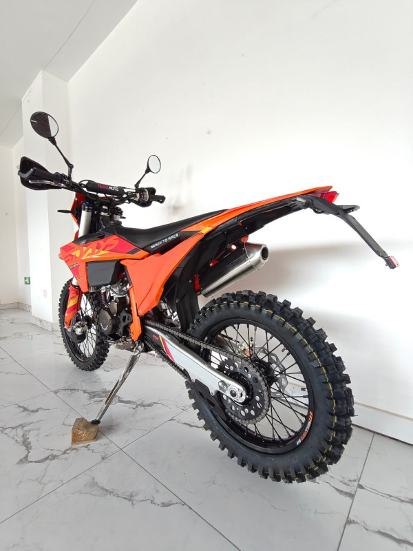 Мотоцикл Regulmoto SIX DAYS с ПТС. Фото N2