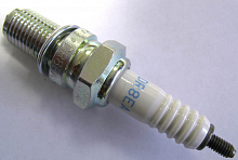 Свеча зажигания DR8EA  NGK